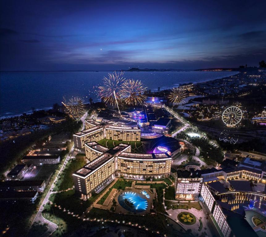 VINOASIS Phú Quốc Hotel Biên Hòa Exterior foto